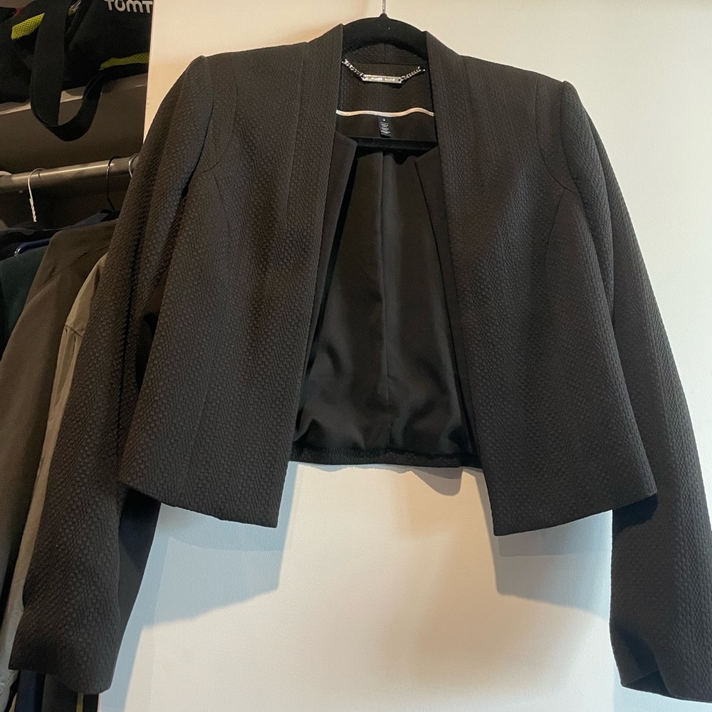 WHBM Cropped black Textured Open Jacket